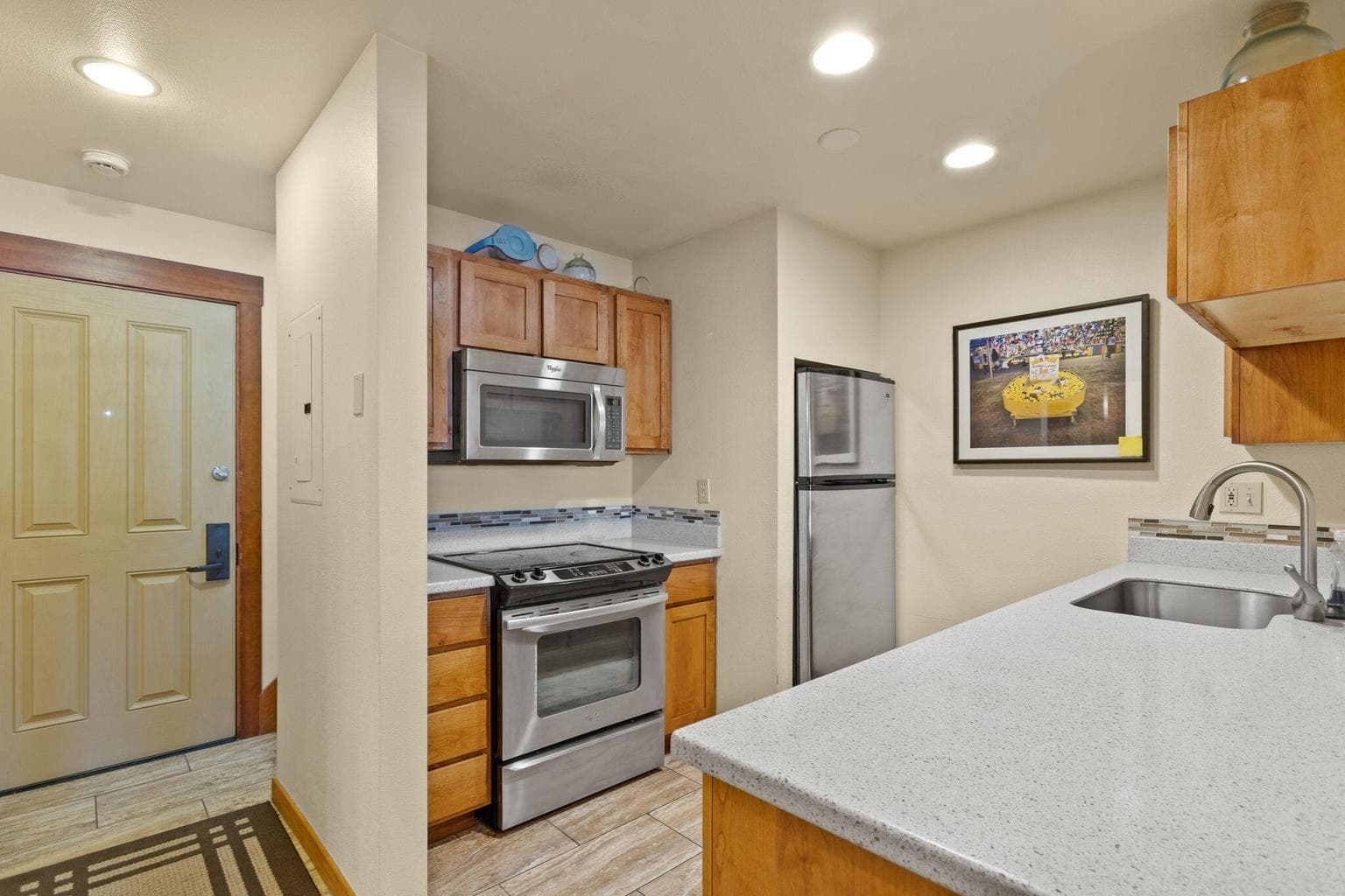 Photo of 18575 SW Century Drive 6 of 24