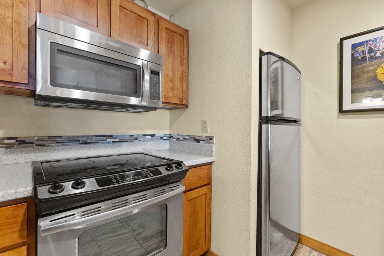 Photo of 18575 SW Century Drive 8 of 24