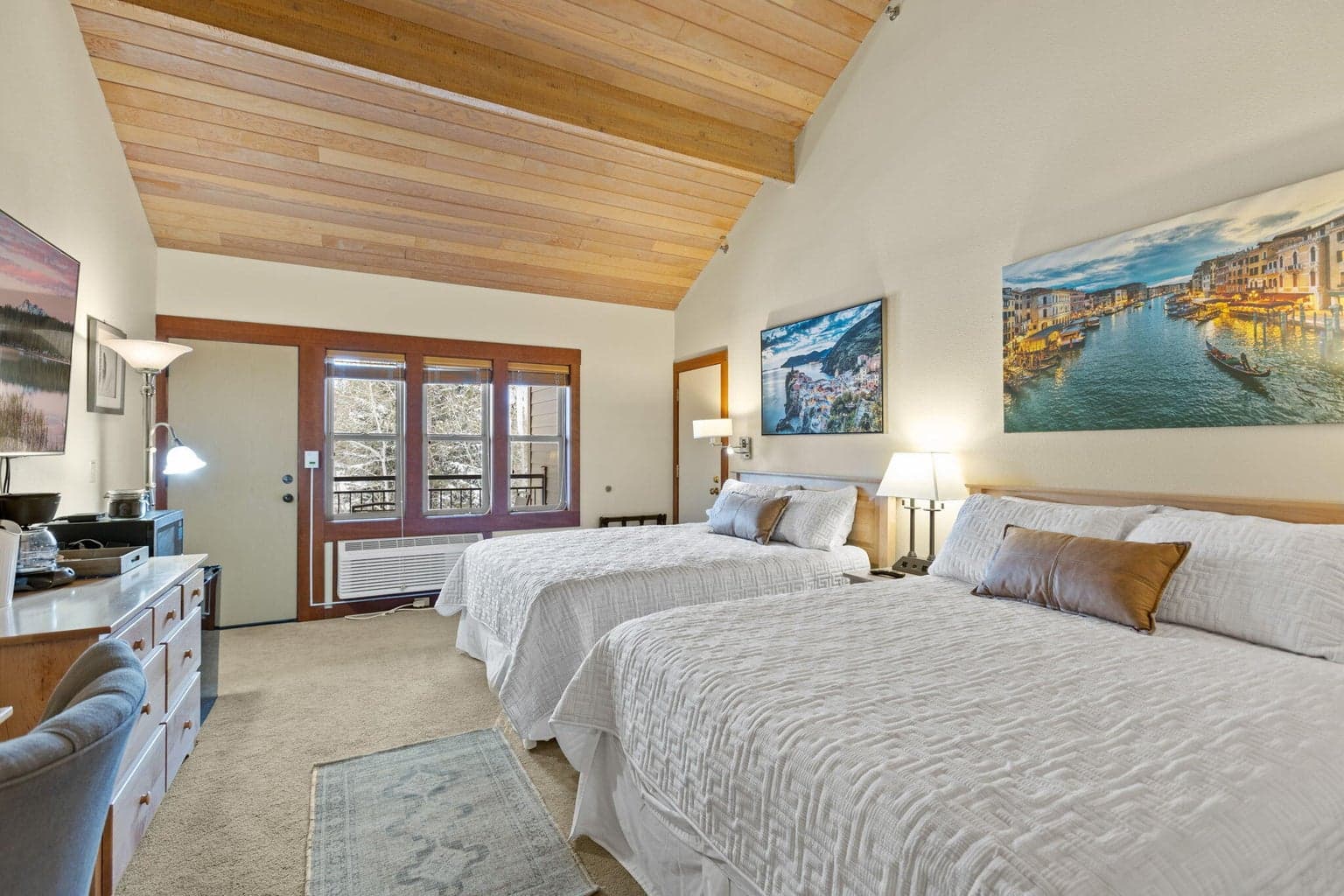 Photo of 18575 SW Century Drive 15 of 24