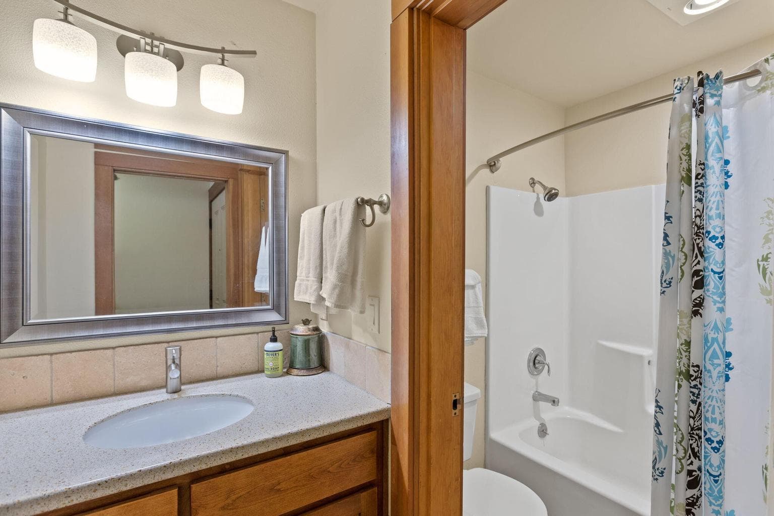 Photo of 18575 SW Century Drive 19 of 24