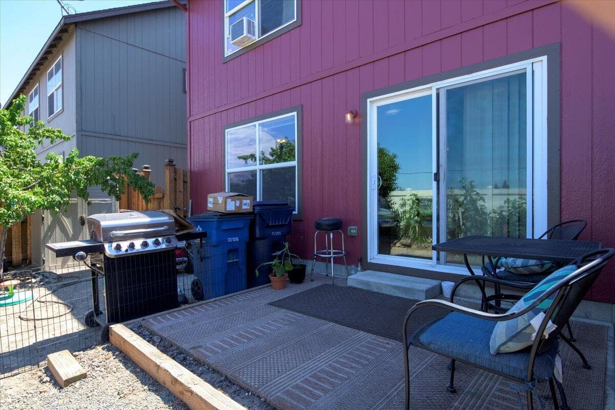 Photo of 2908 SW Indian Circle 23 of 24