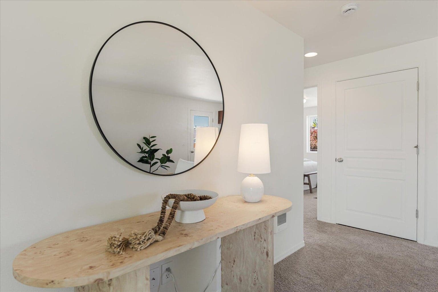 Photo of 2527 NE 5th Street 16 of 46
