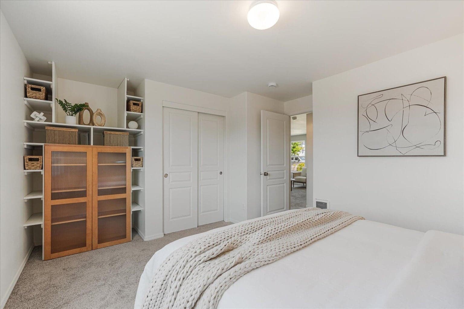 Photo of 2527 NE 5th Street 20 of 46