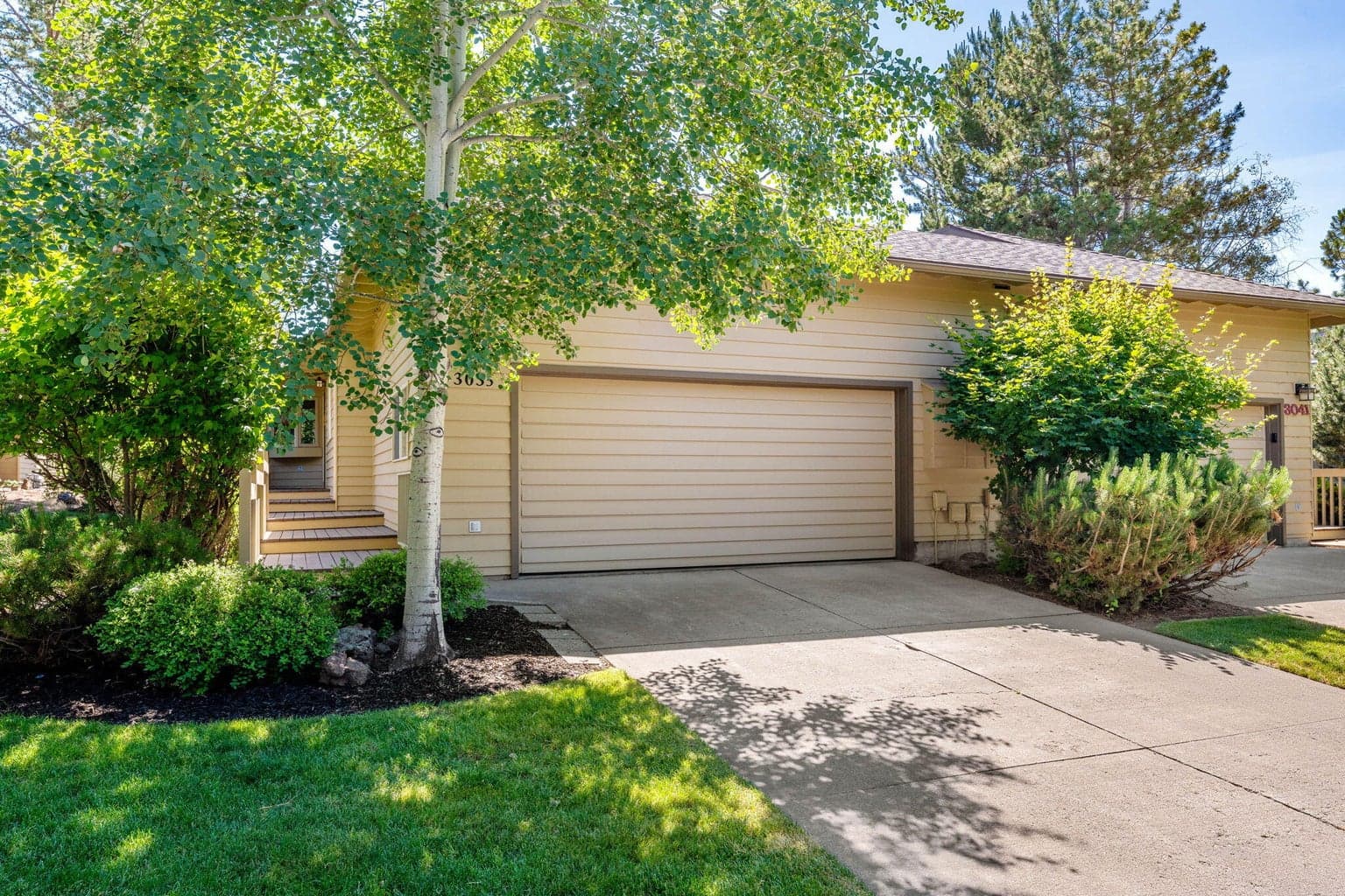 Photo of 3035 Golf View 1 of 28