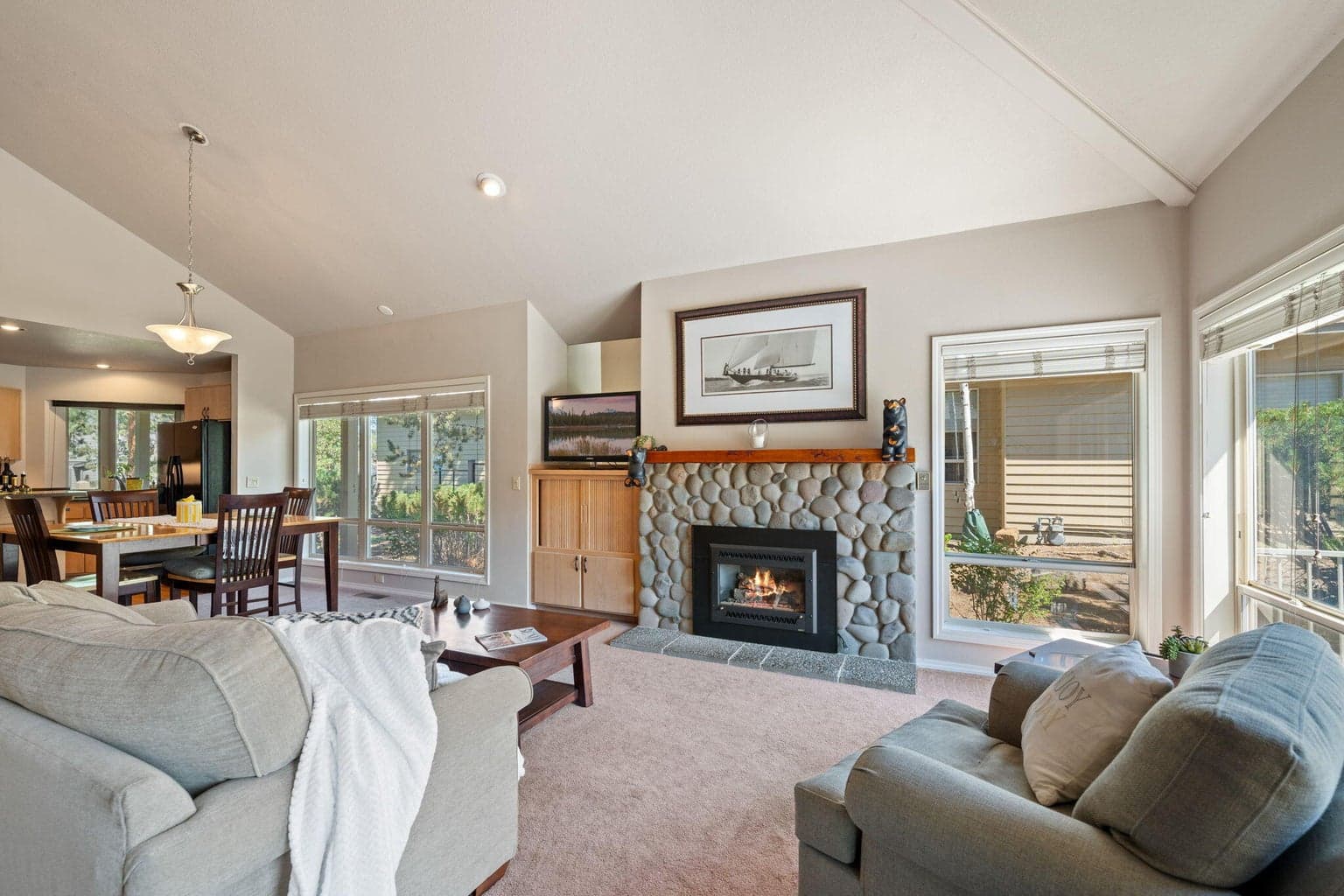 Photo of 3035 NW Golf View Drive 8 of 28