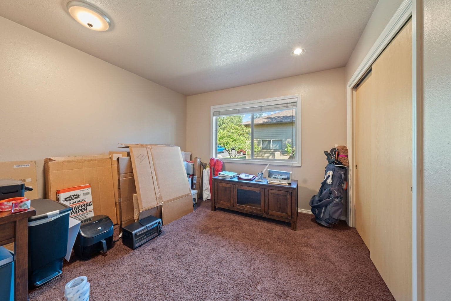Photo of 3035 NW Golf View Drive 18 of 28