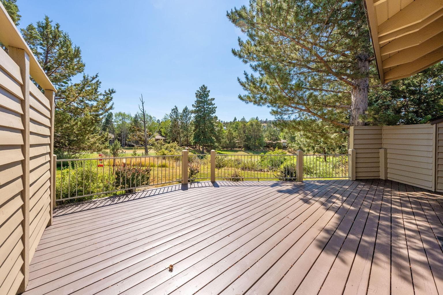 Photo of 3035 NW Golf View Drive 21 of 28