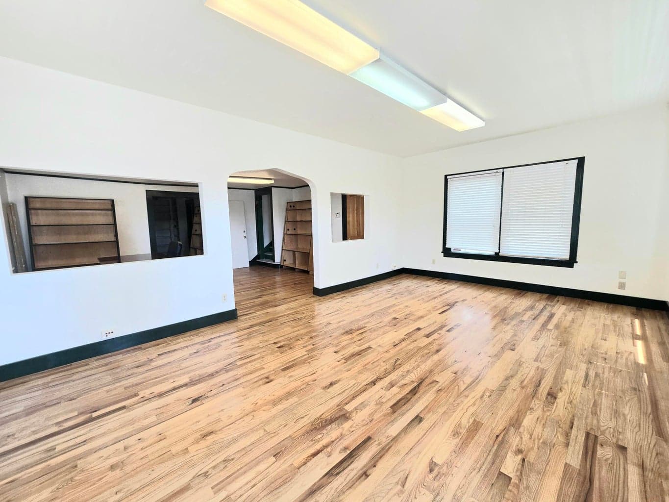 Photo of 189 Main 3 of 21