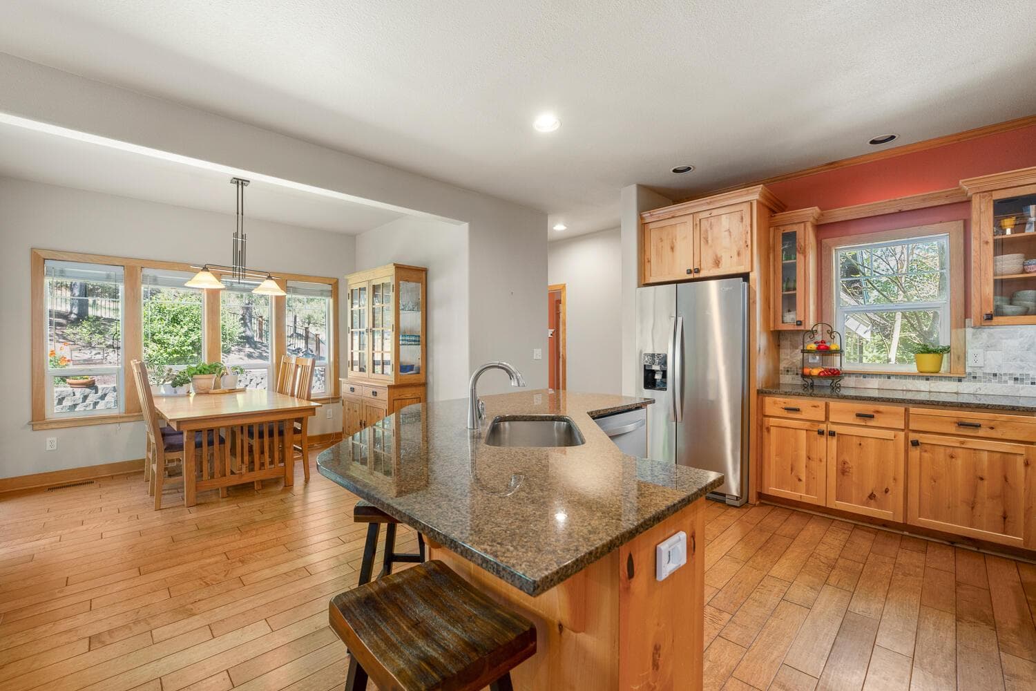 Photo of 335 NW 17th Street 33 of 60