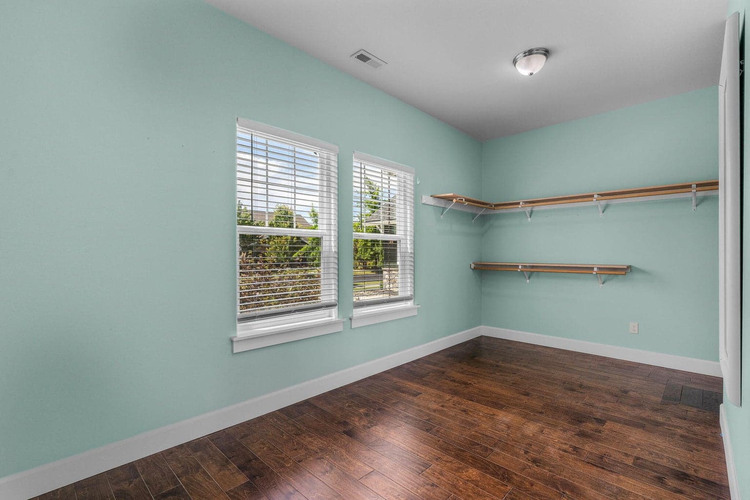 Photo of 878 NW 13th Street 21 of 45