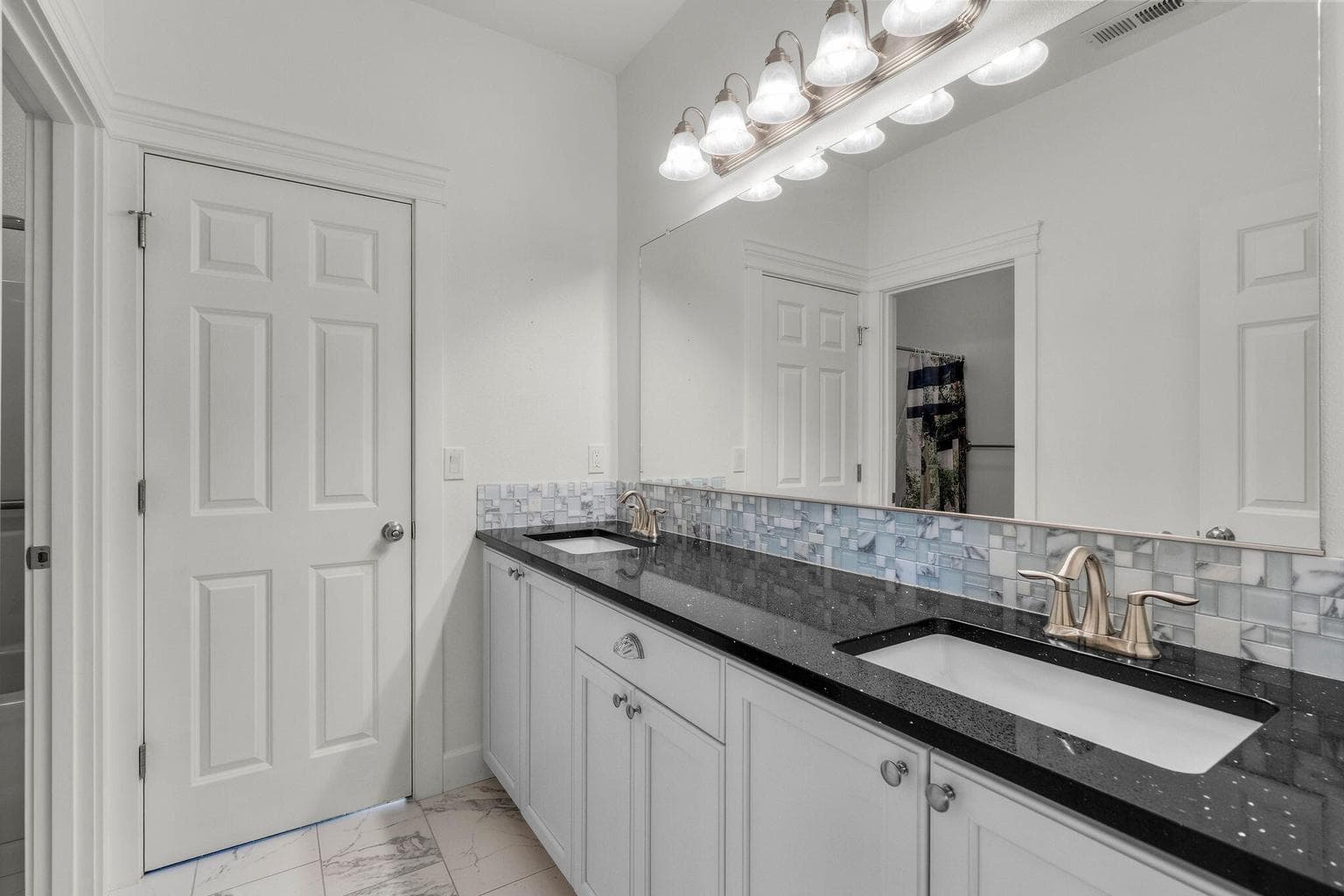 Photo of 878 NW 13th Street 24 of 45