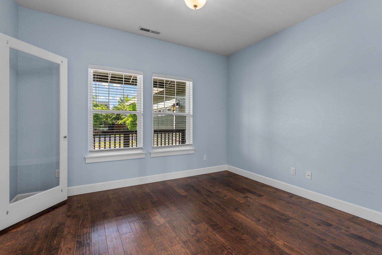 Photo of 878 13th 5 of 45