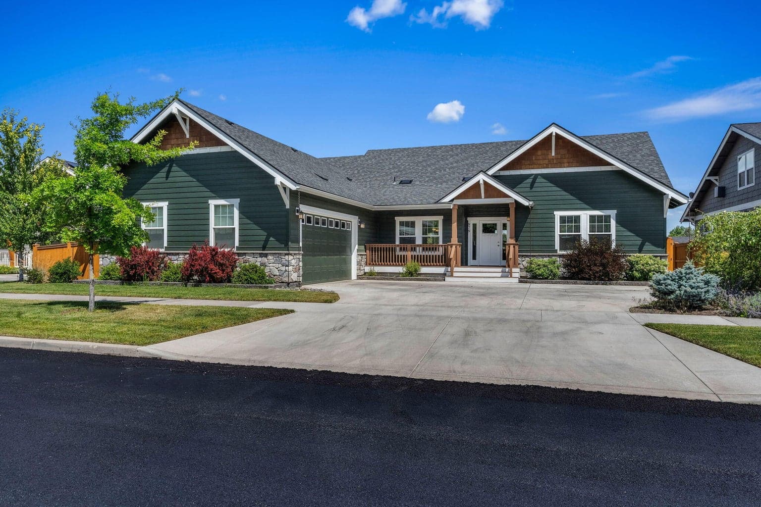 Photo of 878 13th 2 of 45