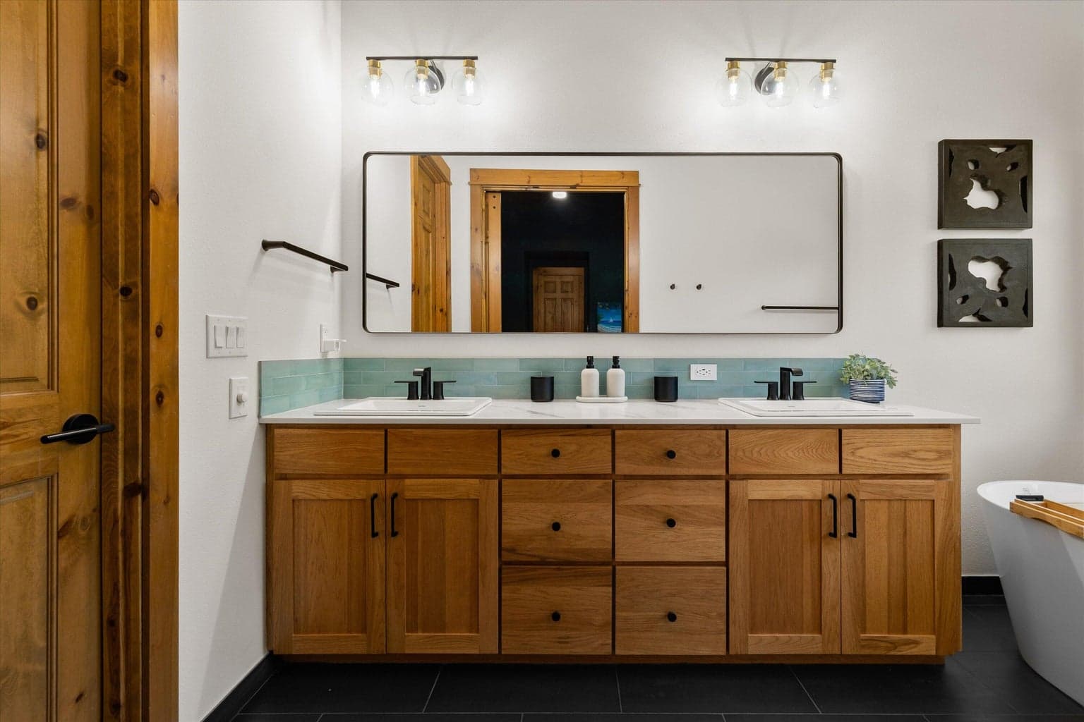 Photo of 60808 Goldenwood Loop 26 of 53