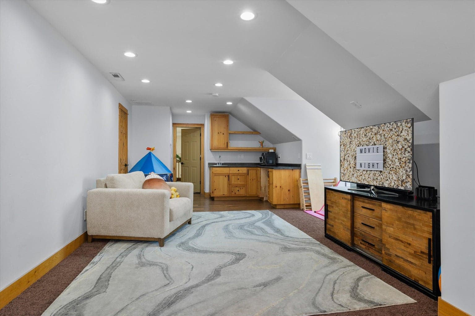 Photo of 60808 Goldenwood Loop 34 of 53