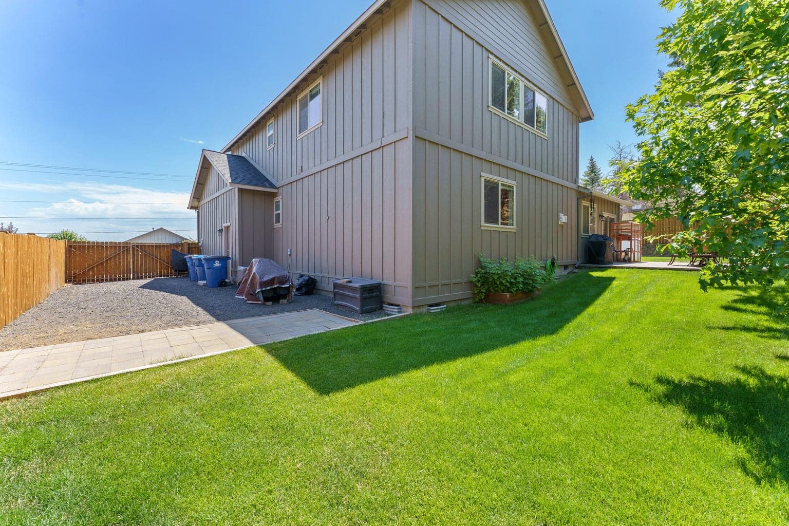 Photo of 2825 SW 32nd Street 37 of 37