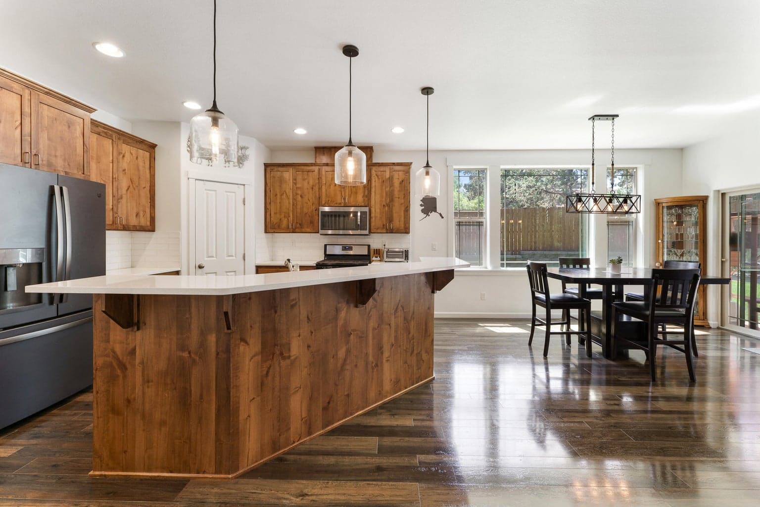 Photo of 2825 SW 32nd Street 10 of 37