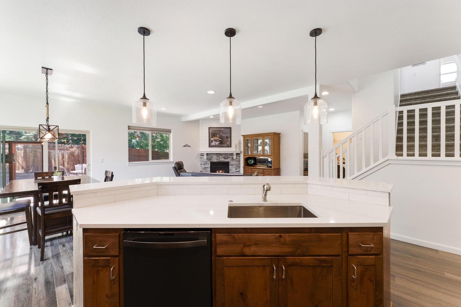 Photo of 2825 SW 32nd Street 13 of 37