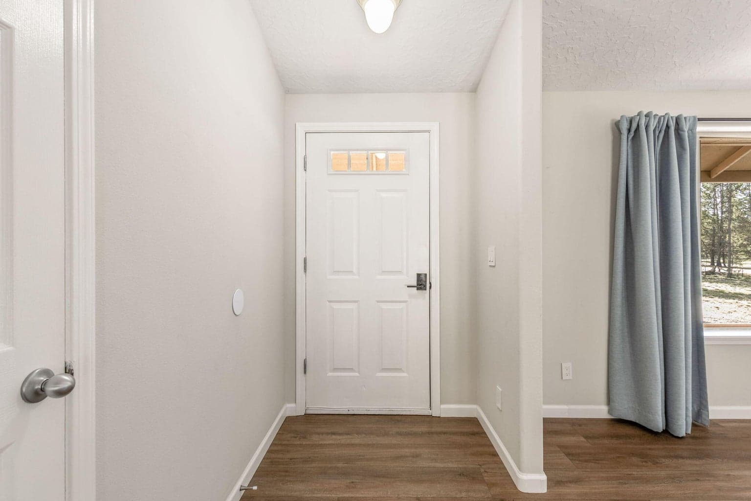 Photo of 16062 Waddell Road 10 of 44