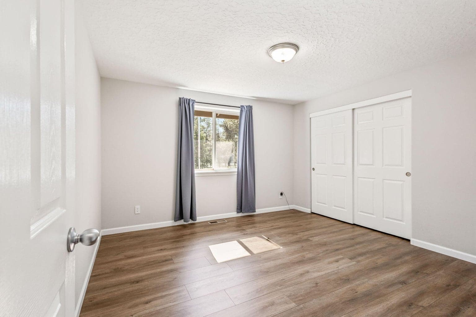 Photo of 16062 Waddell Road 25 of 44