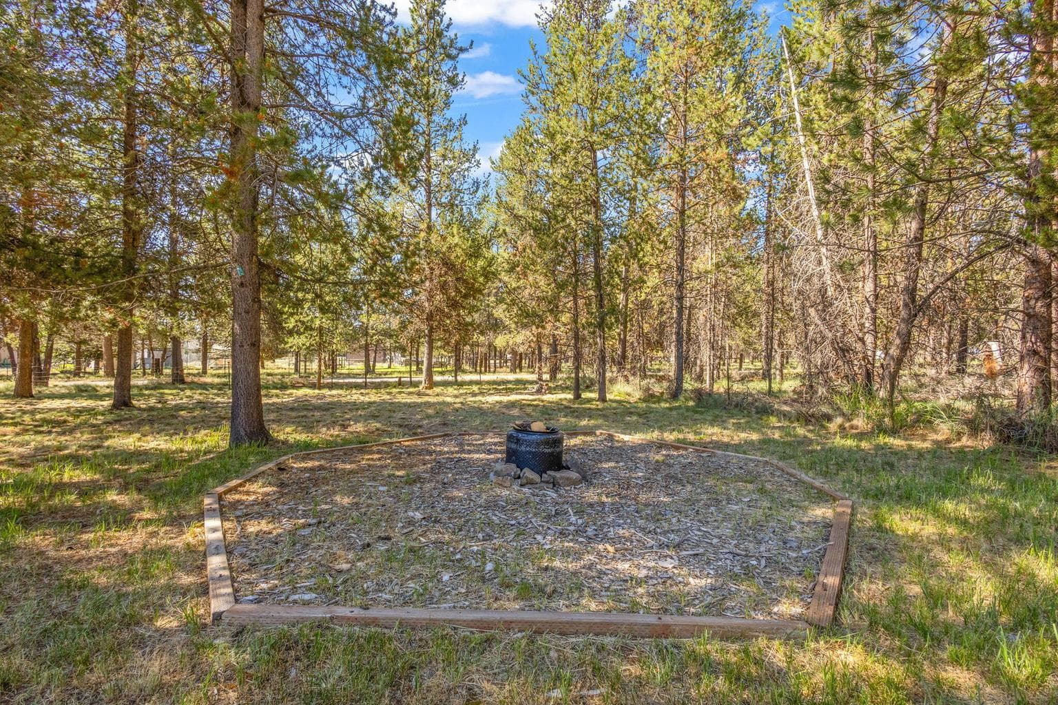 Photo of 16062 Waddell Road 31 of 44
