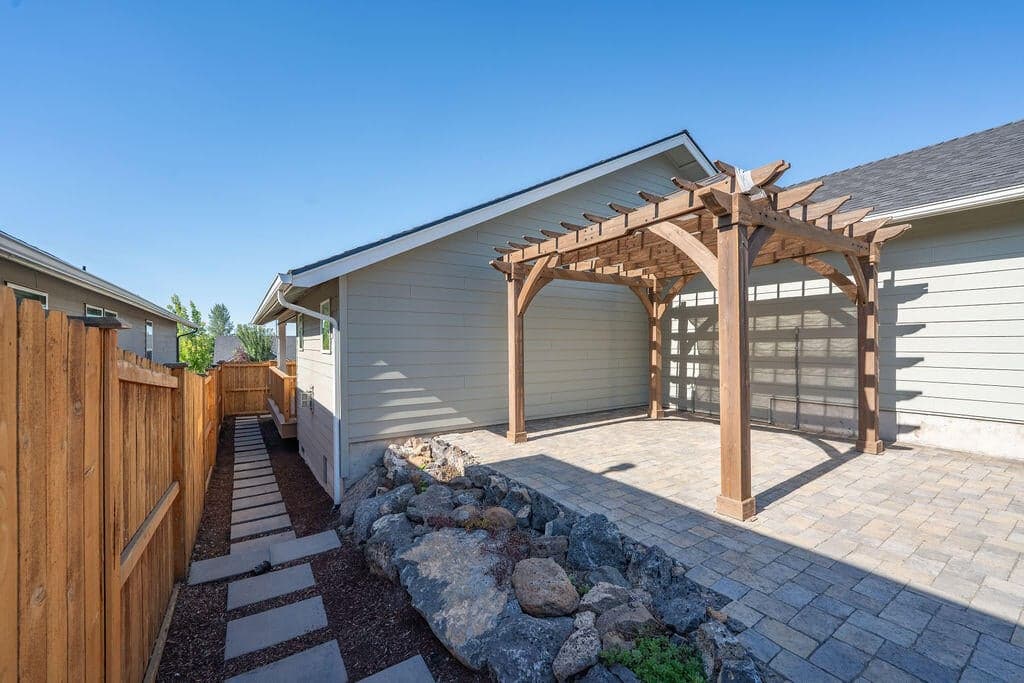 Photo of 3330 NW Birch Avenue 46 of 47