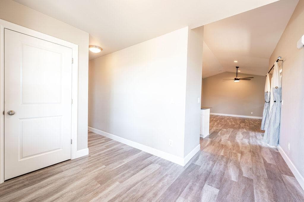 Photo of 3330 Birch 5 of 47
