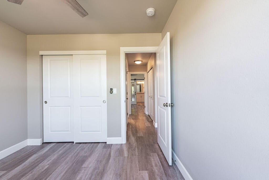 Photo of 3330 NW Birch Avenue 24 of 47