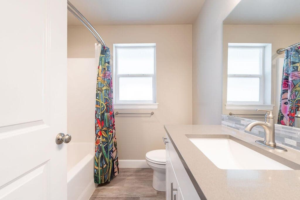 Main Bathroom