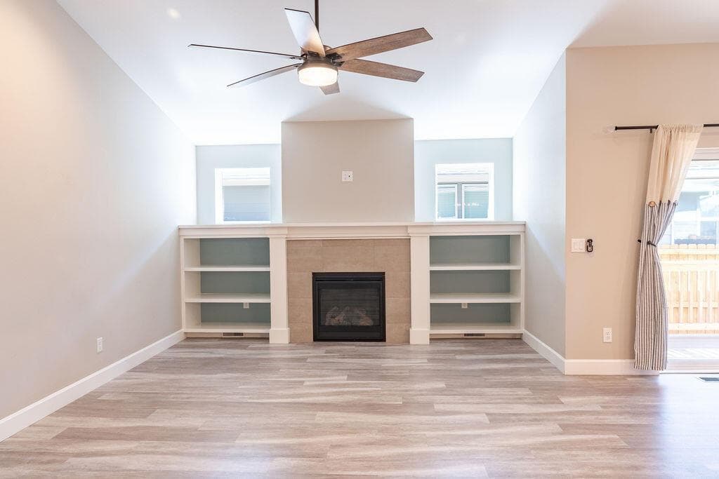 Great Room with built-in shevles, gas fireplace