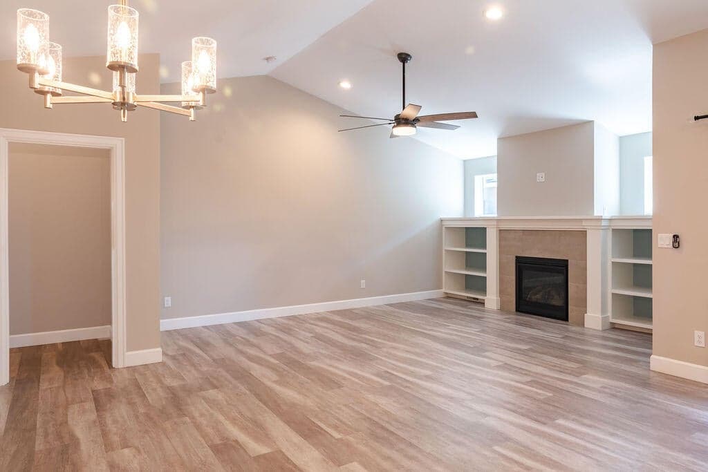 Photo of 3330 NW Birch Avenue 11 of 47