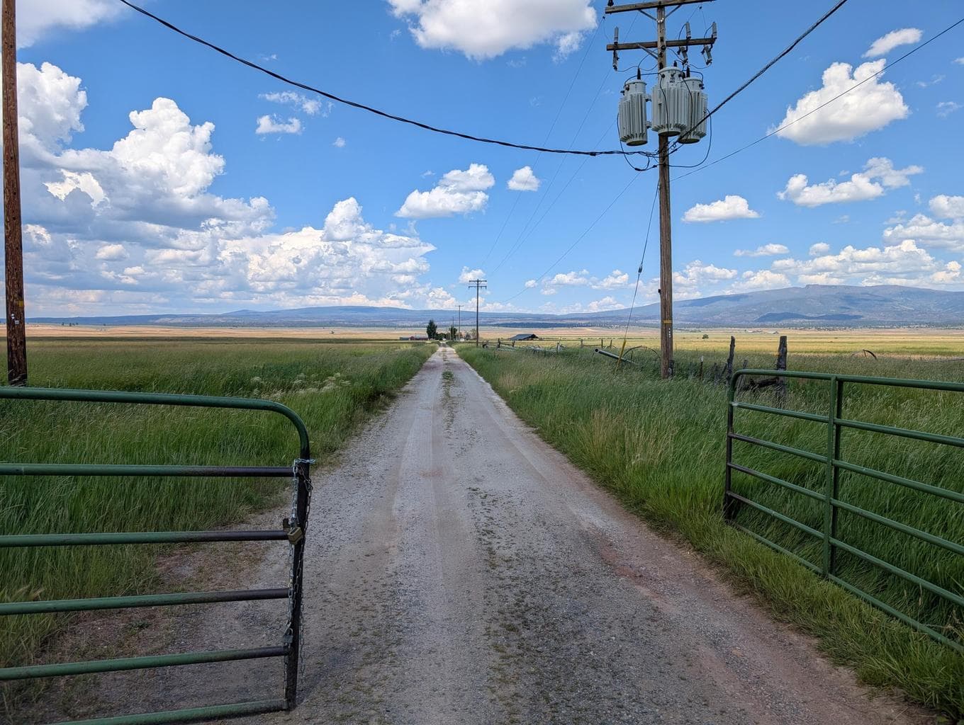 Photo of 57707 Hwy 140 2 of 88