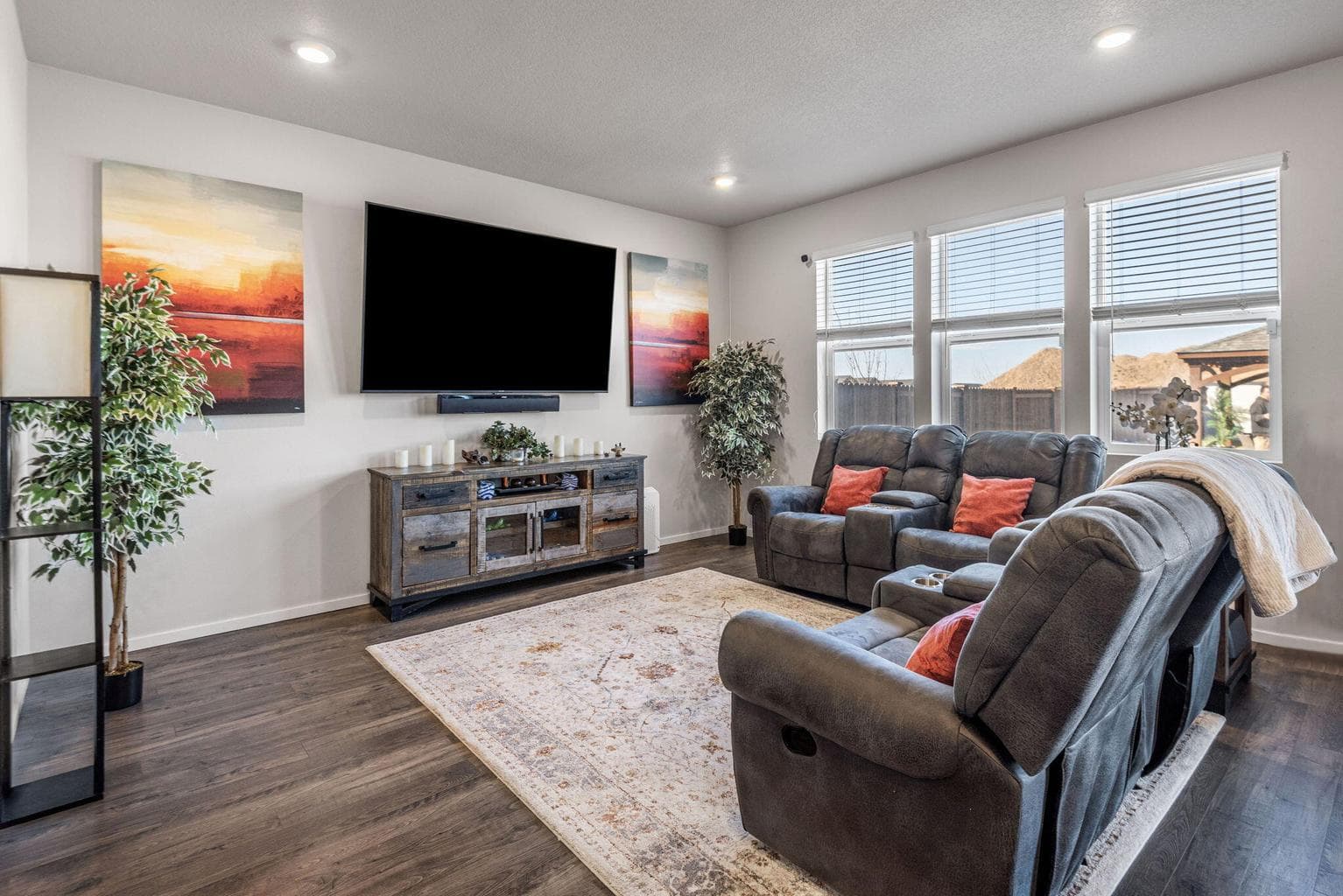 Photo of 1221 NW Varnish Avenue NW 10 of 27