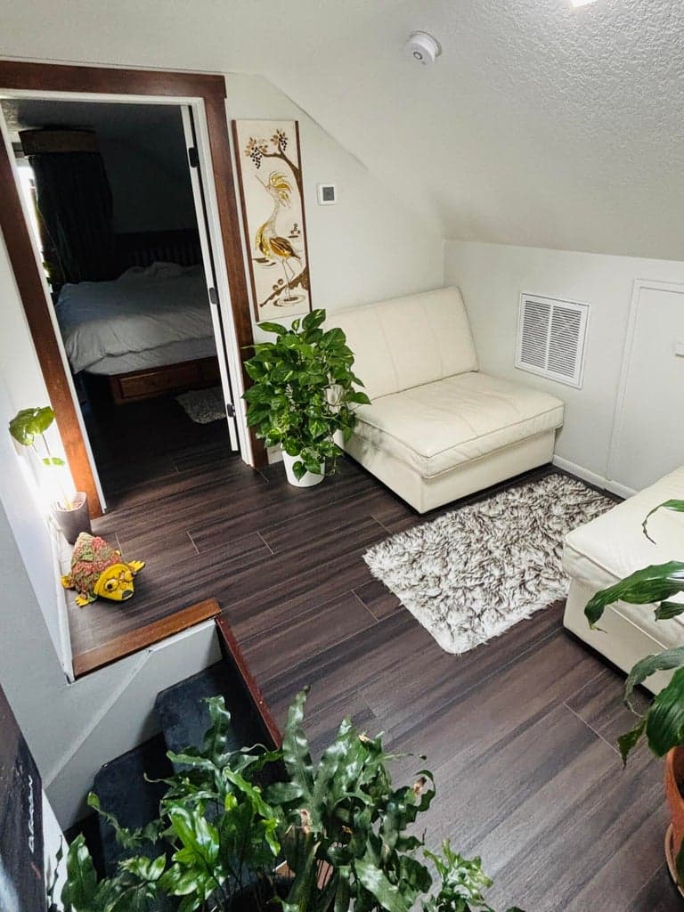 Upstairs sitting area between bedrooms