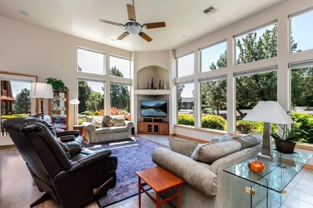 Photo of 8939 Eagle Crest 4 of 23