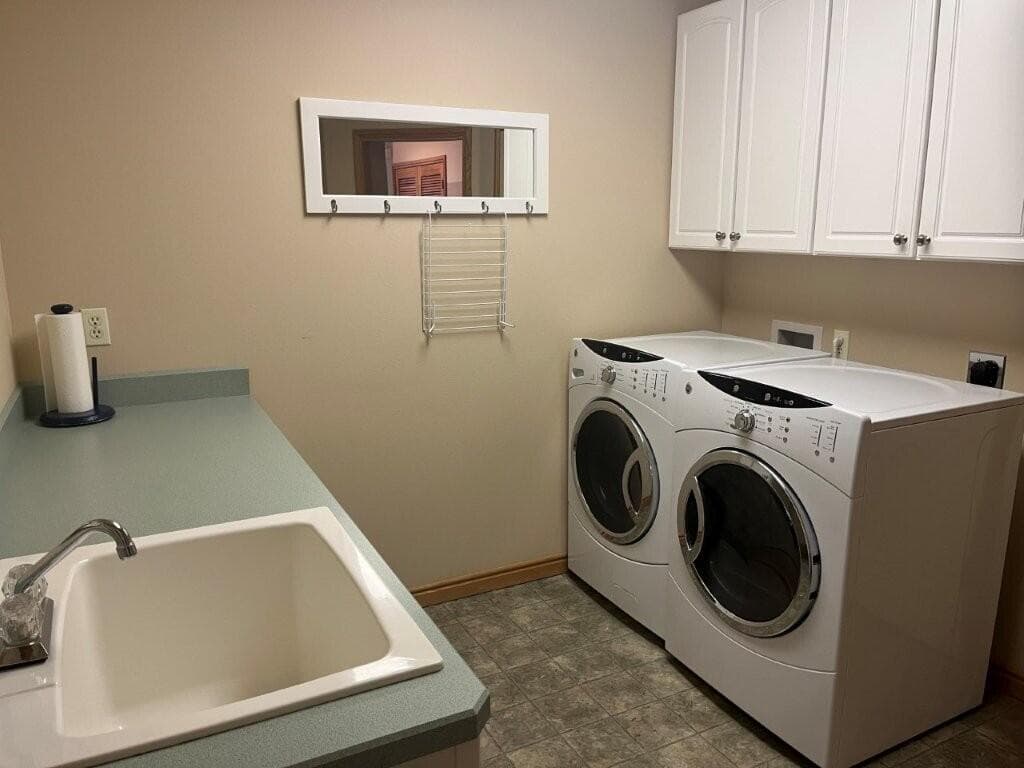 Photo of 8939 Eagle Crest Boulevard 17 of 23