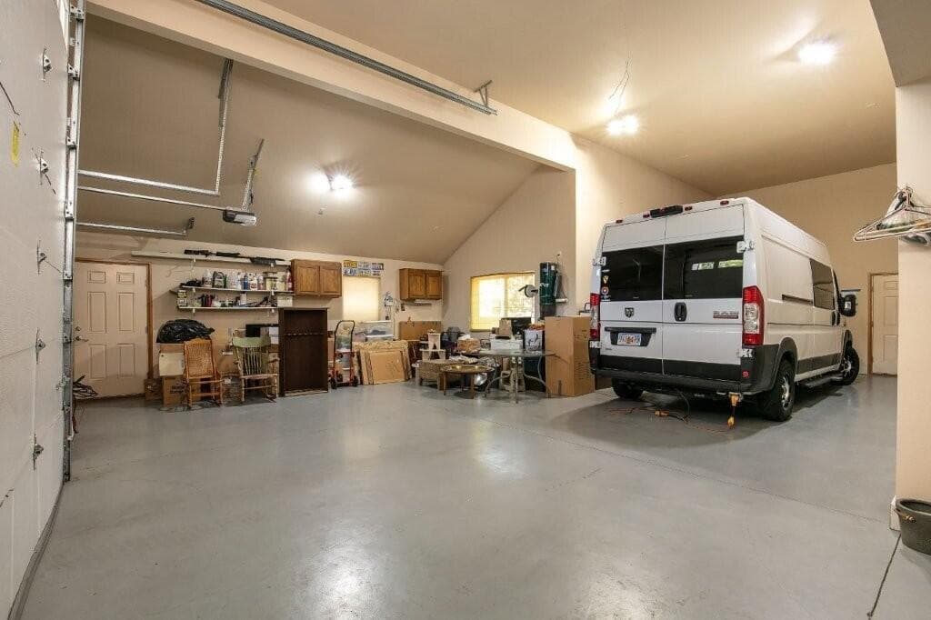 Photo of 8939 Eagle Crest Boulevard 18 of 23