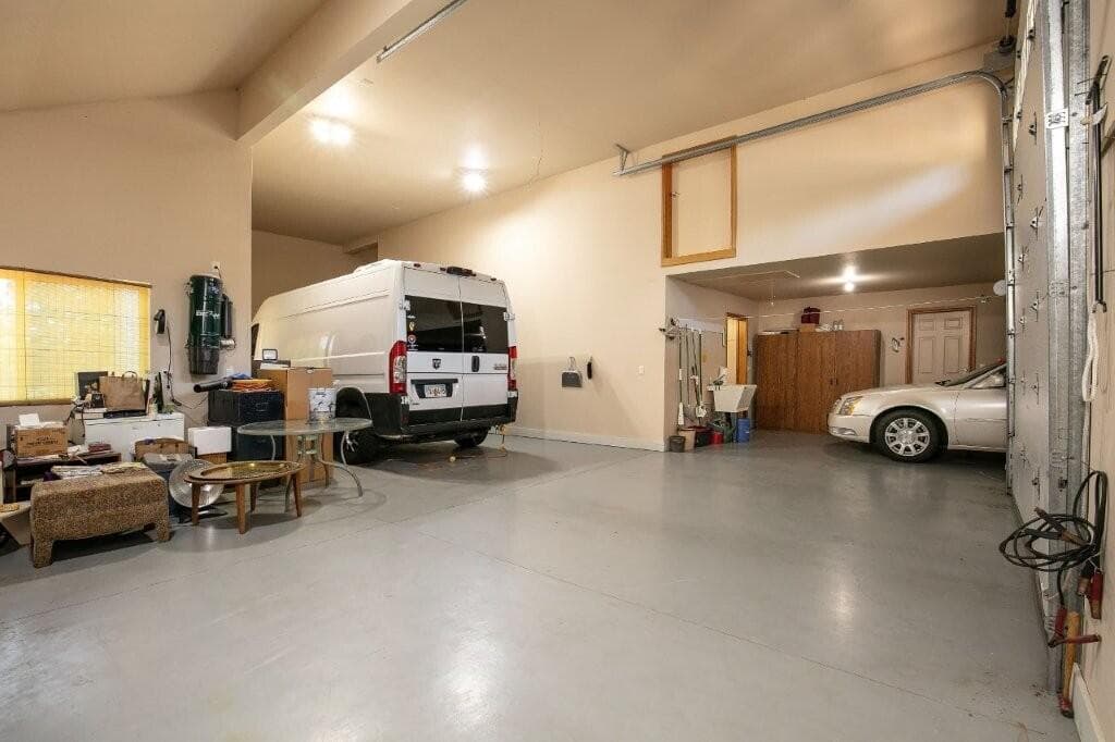 Photo of 8939 Eagle Crest Boulevard 19 of 23