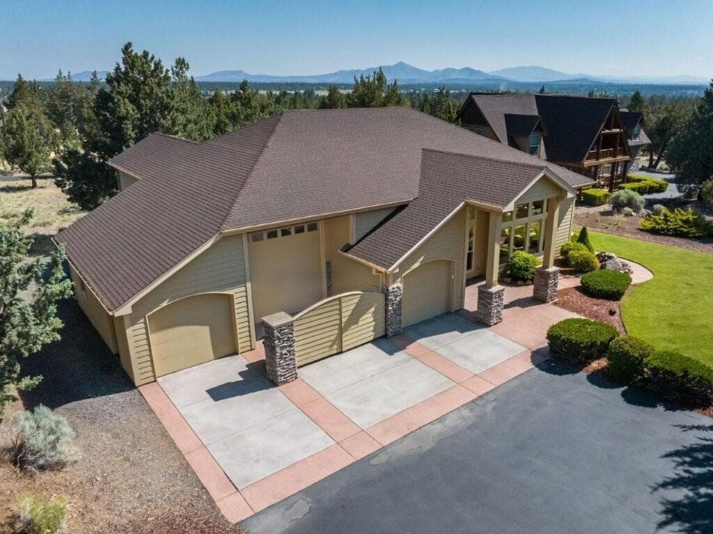 Photo of 8939 Eagle Crest Boulevard 23 of 23