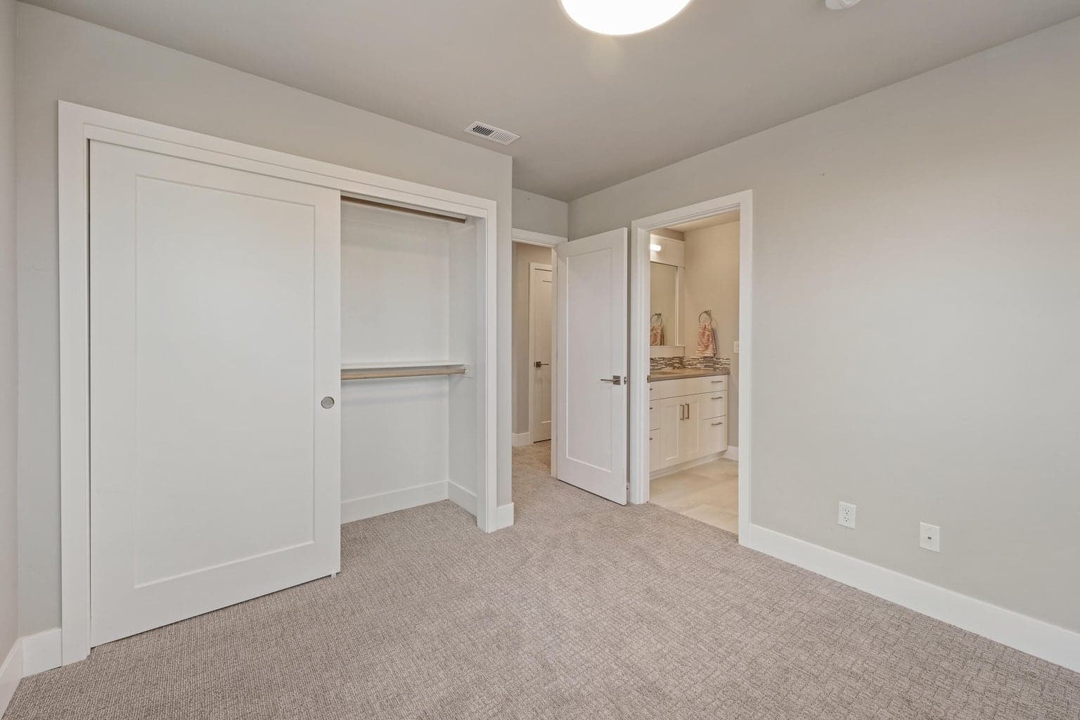 Photo of 2634 NW Rippling River Court 27 of 39