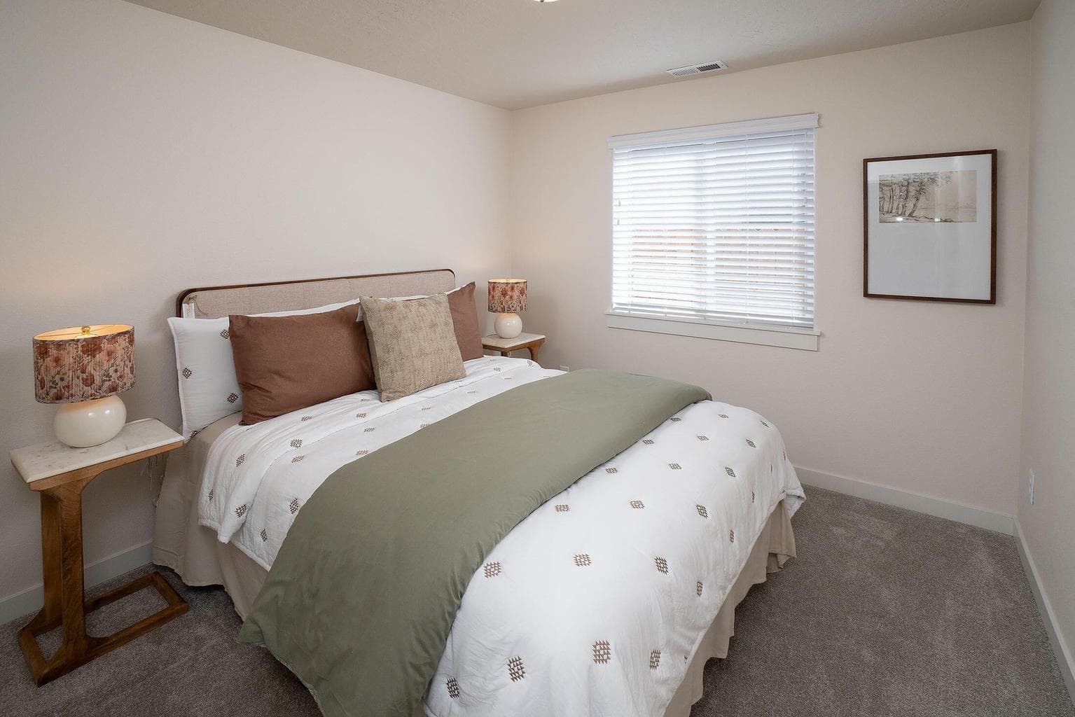 Photo of 1810 W Williamson Avenue 7 of 21