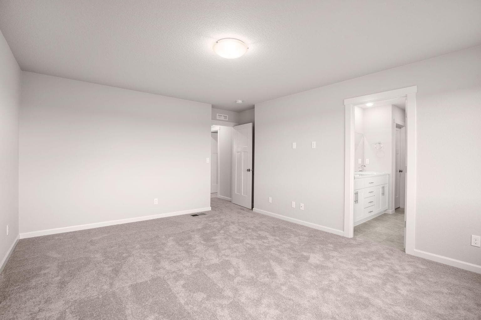Photo of 63237 Carly Ln 35 of 48