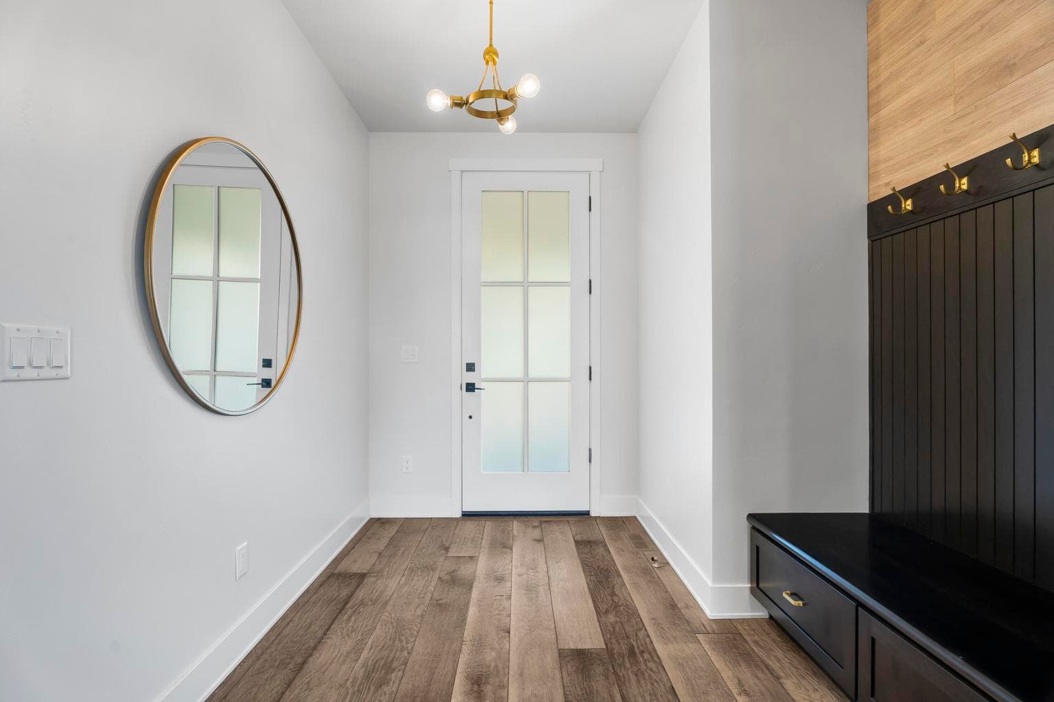 Photo of 3633 47th 4 of 32