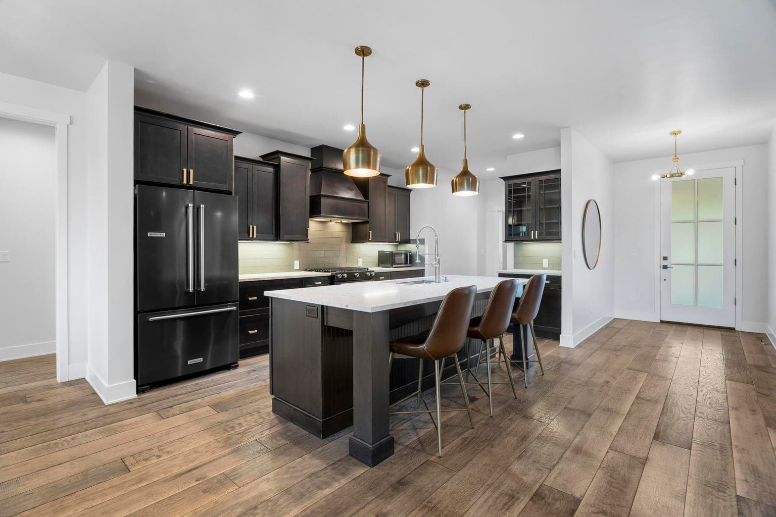 Photo of 3633 47th 6 of 32