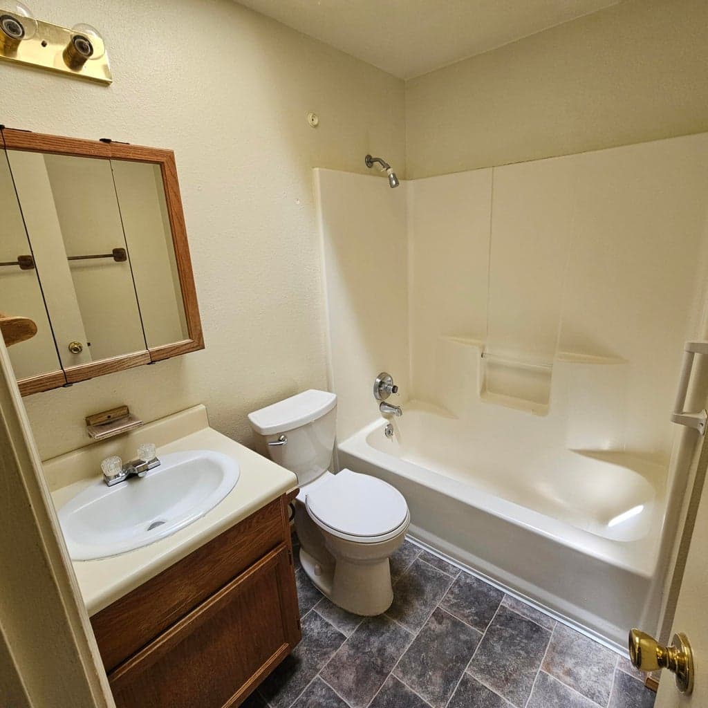 Photo of 3157 SW Pumice Avenue 13 of 19