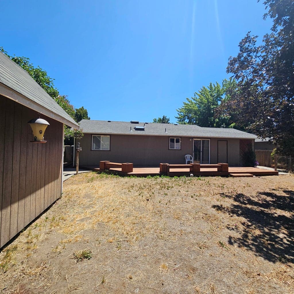 Photo of 3157 SW Pumice Avenue 7 of 19