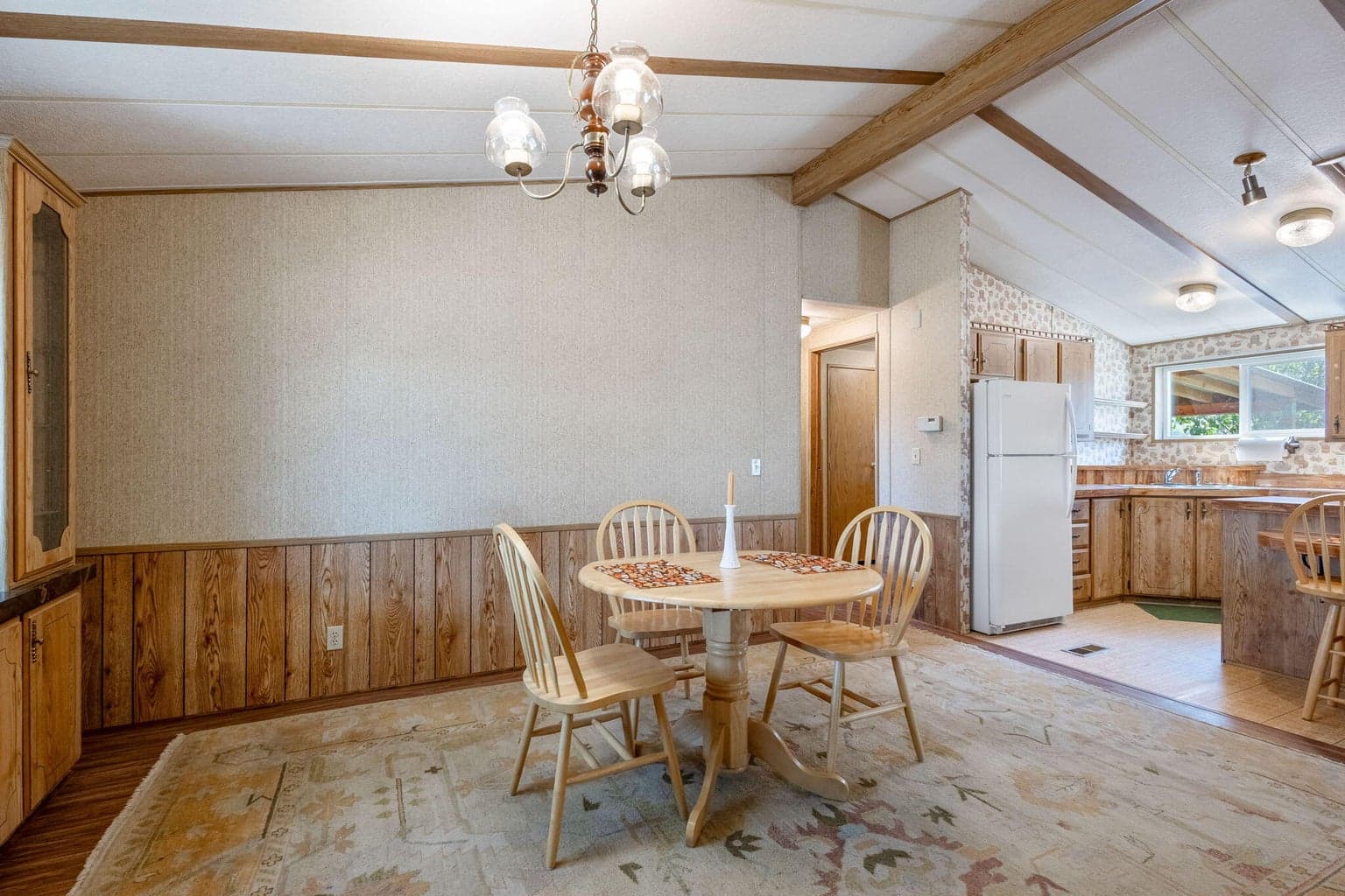 Photo of 3844 NE Butte Lane 15 of 42