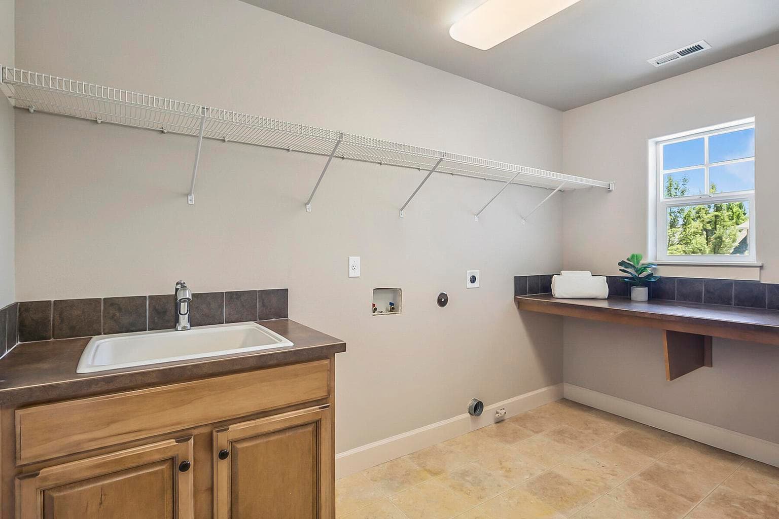 Photo of 20374 Penhollow Lane 39 of 58