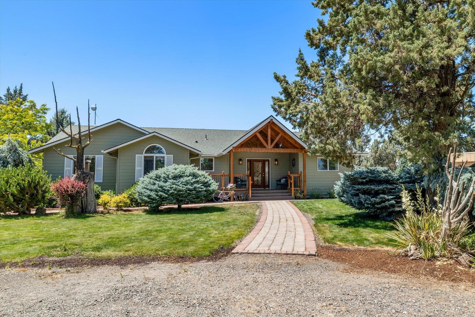 Photo of 6511 41st 3 of 76
