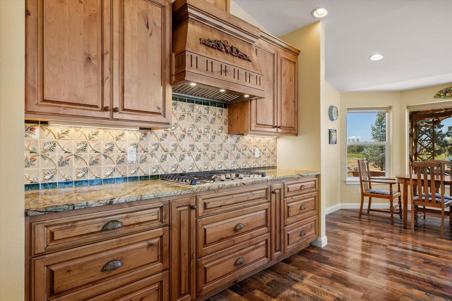 Photo of 6511 NE 41st Street 22 of 76